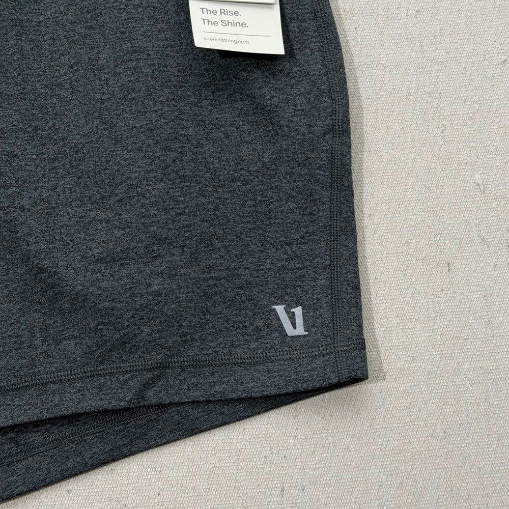 NWT Vuori Ponto Short Mens XL Charcoal Heather Athletic Lounge Performance 7.5" - Picture 3 of 12